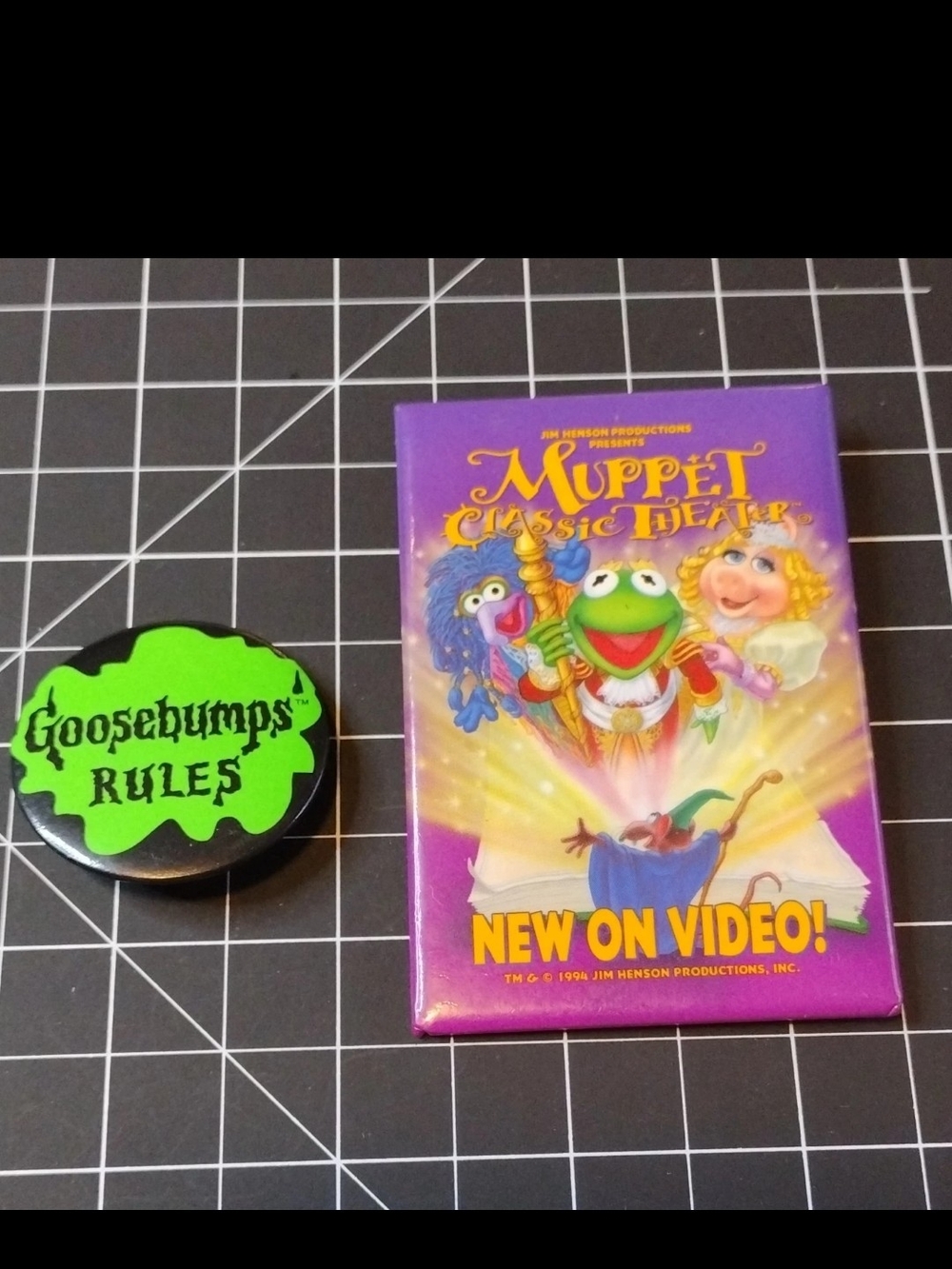 Vintage LOT of 2 Pins Muppet Classic Theater  & Goosebumps Rules Pinback Button